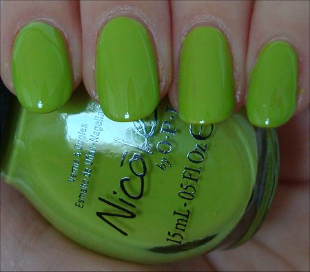 Daffy Dill Nicole by OPI Swatch