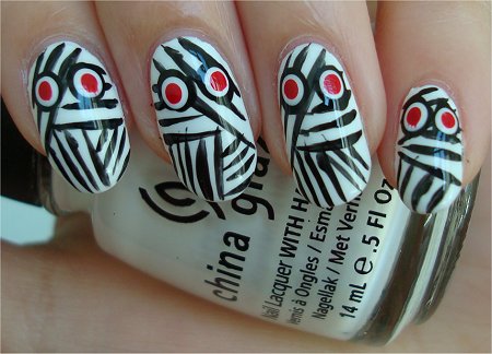 Natural Light How-to Halloween Nail Art Tutorial Mummy Nails