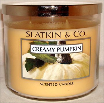 Slatkin & Co. Creamy Pumpkin Candle Review & Pictures