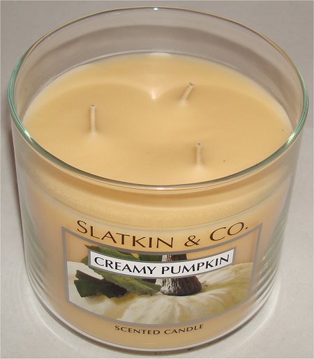 Slatkin & Co. Creamy Pumpkin Scented Candle Review & Pictures