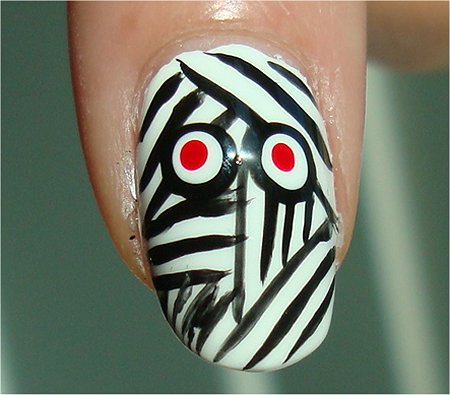 Sunlight Halloween Nails Mummy Nail Art & Tutorial