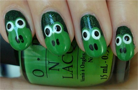 Natural Light Frog Face Nail Art Tutorial & Photos