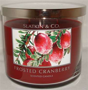 Slatkin & Co. Frosted Cranberry Candle Review & Pictures