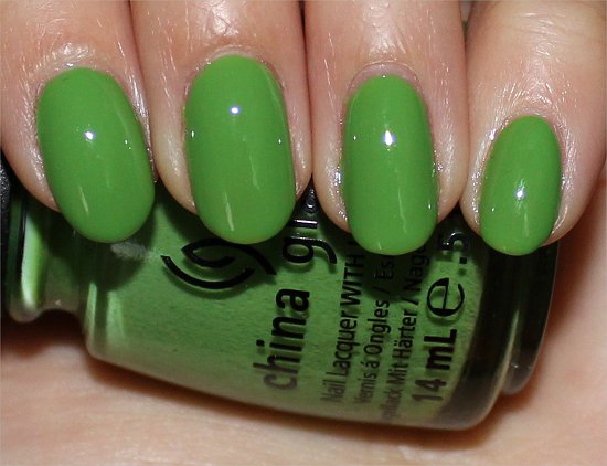 China Glaze Gaga For Green Review & Swatch