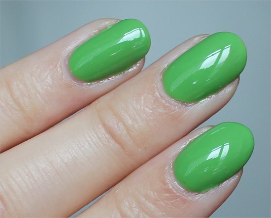 Gaga For Green China Glaze Review & Swatches