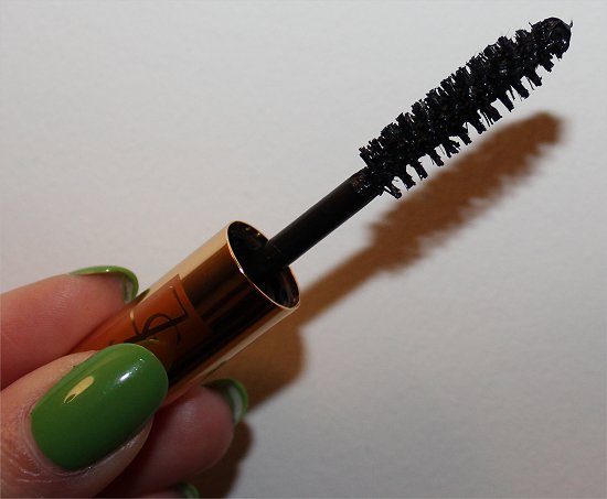 Yves Saint Laurent Mascara Volume Effet Faux Cils February 2012 Topbox Review & Photos