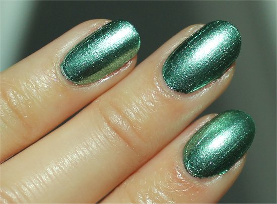 Color Club Perfect Mol-ten Swatch & Review