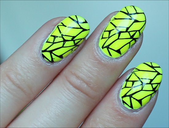 Yellow & Black Nails Nail Art Pictures