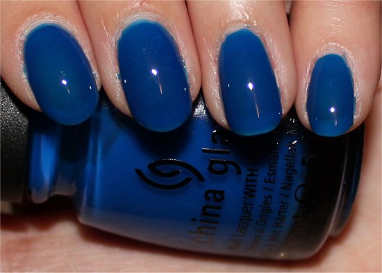 China-Glaze-Ride-the-Waves-Review-Swatches