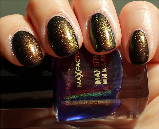 Fantasy Fire Max Factor Nail Polish