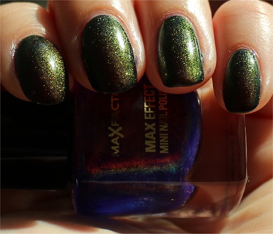 Fantasy Fire Max Factor Nailpolish