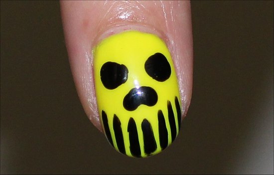 Skull-Manicure-Neon-Nail-Art-Nails