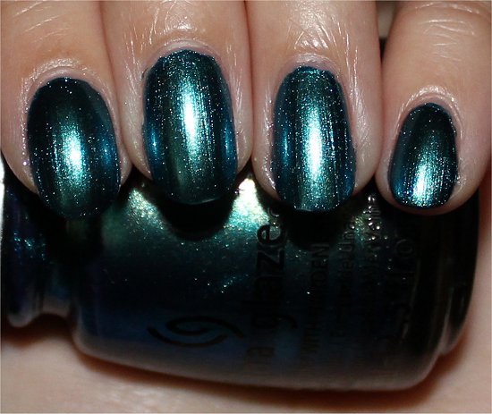 China-Glaze-Deviantly-Daring