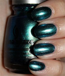 China-Glaze-Devitantly-Daring-Swatches-Review