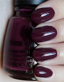 China-Glaze-Purr-fect-Plum-Swatches-Review