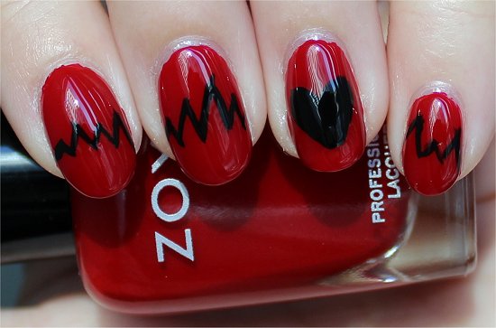 Nail Art Heartbeat Nails