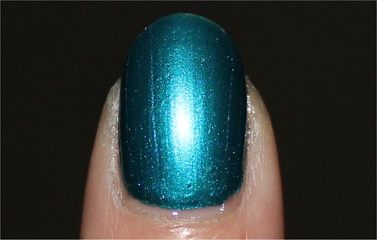 Nicole by OPI Deck the Dolls Swatch & Review