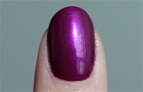 Nicole by OPI Pretty in Plum Pictures & Review