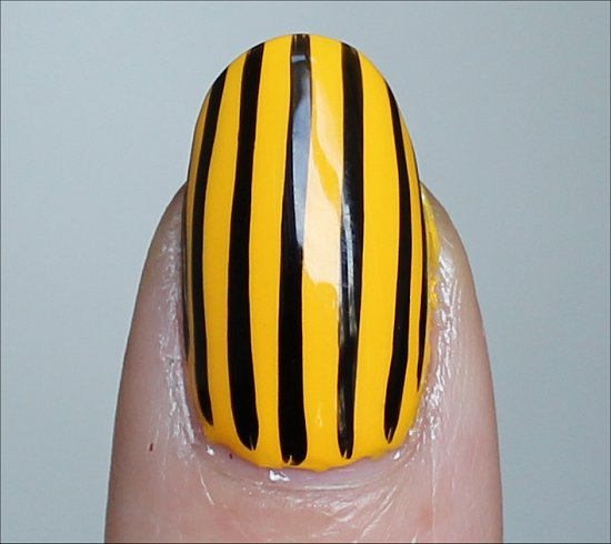 Vertical Stripe Nails