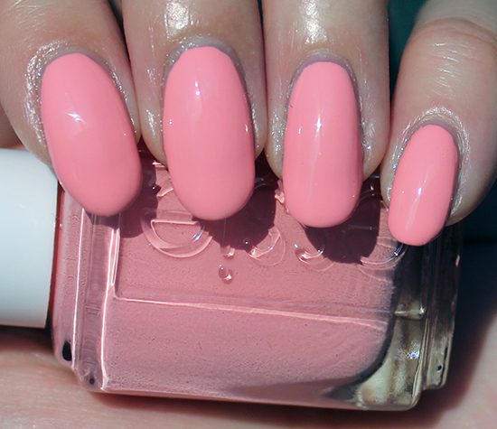 Essie Groove is in the Heart Review